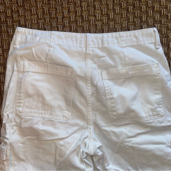 Universal Thread Boyfriend Crop Jeans - Picture 10 of 10